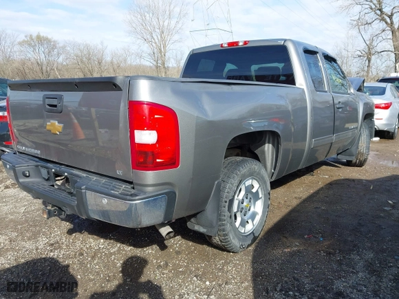 2013 Chevrolet Silverado 1500 LT with VIN 1GCRCSE06DZ274985, listed as a IAAI auction lot 41824879 with 64,721 mi miles. Bid and sale history available at carsss.com. Image 4.