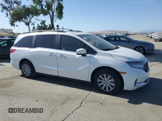 2024 Honda Odyssey EX-L z VIN 5FNRL6H65RB047405, wystawiony jako Copart lot #57880245 z przebiegiem Nie podano mil oraz Czysty tytuł • Clean title. Historia ofert i sprzedaży dostępna na DreamBid. Obrazek 4.