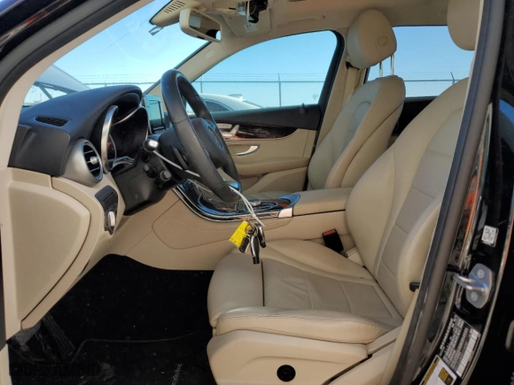 2019 Mercedes-Benz GLC with VIN WDC0G4JB4KV119737, listed as a Copart auction lot 80823114 with 74,987 mi miles and Salvage Title. Bid and sale history available at carsss.com. Image 7.