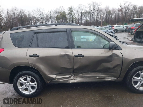 2011 Toyota RAV4 with VIN JTMBK4DV0B5099585, listed as a IAAI auction lot 41502571 with 162,850 mi miles. Bid and sale history available at carsss.com. Image 13.