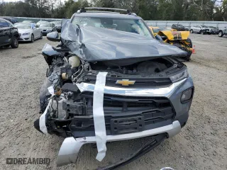 2021 Chevrolet TrailBlazer LT with VIN KL79MPS24MB152714, listed as a Copart auction lot 44832865 with 121,966 mi miles and Non Repairable. Bid and sale history available at carsss.com. Image 5.