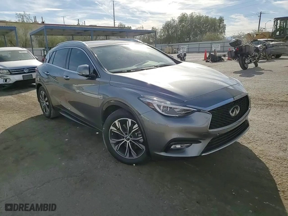 2019 Infiniti QX30 ESSENTIAL with VIN SJKCH5CP5KA010822, listed as a Copart auction lot 75909634 with 33,563 mi miles and Salvage Title. Bid and sale history available at carsss.com. Image 10.