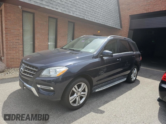2014 Mercedes-Benz M 350 with VIN 4JGDA5HB0EA397093, listed as a Copart auction lot 56347225 with 93,908 mi miles and Clean Title. Bid and sale history available at DreamBid. Image 2.