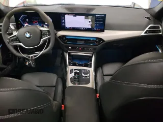 2025 BMW 3 Series 330i xDrive with VIN 3MW89CW0XS8F01114, listed as a Copart auction lot 85291244 with 891 mi miles and Clean Title. Bid and sale history available at carsss.com. Image 8.