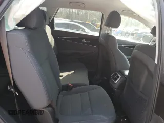 2020 Kia Sorento LX V6 with VIN 5XYPG4A5XLG690513, listed as a Copart auction lot 46847885 with 103,909 mi miles and Salvage Title. Bid and sale history available at carsss.com. Image 11.