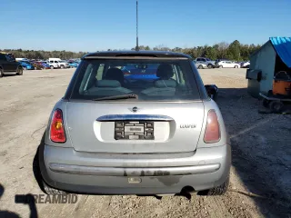 2003 MINI Hardtop with VIN WMWRC33473TC46514, listed as a Copart auction lot 89073385 with 208,111 mi miles and Clean title. Bid and sale history available at DreamBid. Image 6.