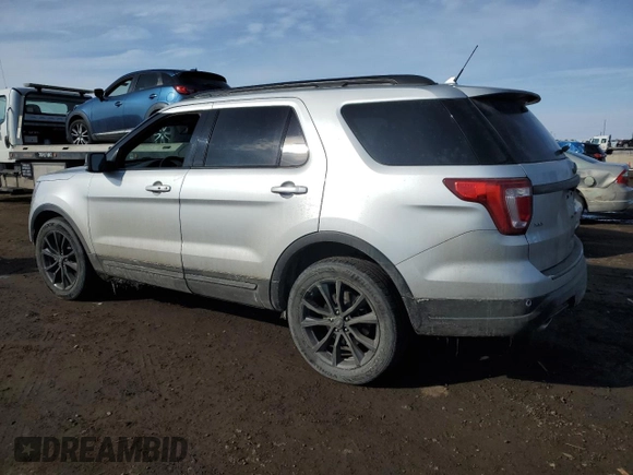 2018 Ford Explorer XLT with VIN 1FM5K8D86JGB78921, listed as a Copart auction lot 45561245 with 126,315 mi miles and Salvage Title. Bid and sale history available at DreamBid. Image 2.