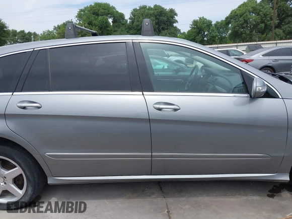 2010 Mercedes-Benz R 350 with VIN 4JGCB6FE2AA111332, listed as a IAAI auction lot 42043115 with 159,760 mi miles and . Bid and sale history available at DreamBid. Image 14.