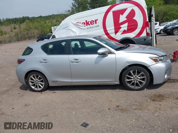2012 Lexus CT 200h z VIN JTHKD5BH5C2115858, wystawiony jako IAAI lot #42017236 z przebiegiem 138 479 mil mil oraz . Historia ofert i sprzedaży dostępna na DreamBid. Obrazek 13.
