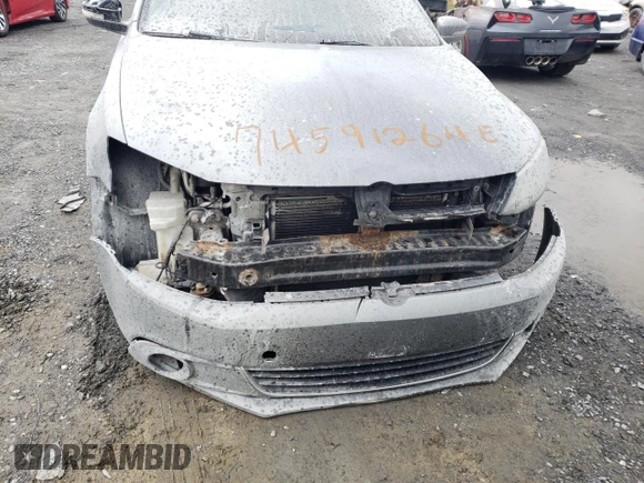 2013 Volkswagen Jetta Comfortline с VIN 3VWDL7AJ9DM426147, выставлен на аукционе Copart как лот 74591264 с пробегом 265 457 миль миль и Списание • Salvage title. История ставок и продаж доступна на DreamBid. Изображение 12.