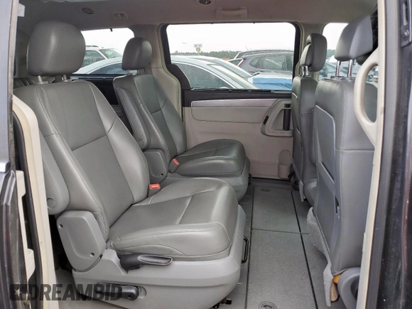 2012 Volkswagen Routan SE with VIN 2C4RVABG4CR390524, listed as a Copart auction lot 63058185 with 146,380 mi miles and Salvage title. Bid and sale history available at DreamBid. Image 11.