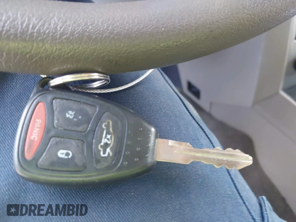 2006 Jeep Commander z VIN 1J8HG48N56C141782, wystawiony jako IAAI lot #42239618 z przebiegiem 113 037 mil mil oraz . Historia ofert i sprzedaży dostępna na DreamBid. Obrazek 11.