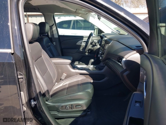2019 Chevrolet Traverse LT Leather with VIN 1GNERHKW5KJ255680, listed as a IAAI auction lot 41702502 with 151,789 mi miles. Bid and sale history available at carsss.com. Image 5.