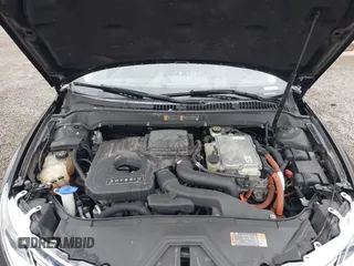 2014 Lincoln MKZ Hybrid with VIN 3LN6L2LU1ER821588, listed as a IAAI auction lot 42017129 with 151,339 mi miles and . Bid and sale history available at carsss.com. Image 10.