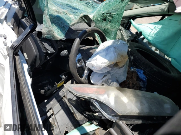 2014 Ford Transit Connect XLT с VIN NM0LS7F75E1169918, выставлен на аукционе Copart как лот 61016734 с пробегом Не указан миль и Чистый • Clean title. История ставок и продаж доступна на DreamBid. Изображение 8.