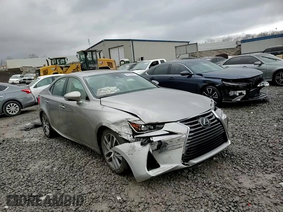 2020 Lexus IS 300 z VIN JTHAA1D26L5101343, wystawiony jako Copart lot #88799685 z przebiegiem 95 947 mil mil oraz Szkoda całkowita • Salvage title. Historia ofert i sprzedaży dostępna na DreamBid. Obrazek 13.
