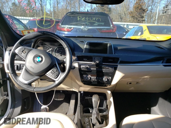 2016 BMW X1 xDrive28i with VIN WBXHT3C36GP884211, listed as a Copart auction lot 41121133 with 62,282 mi miles. Bid and sale history available at carsss.com. Image 8.