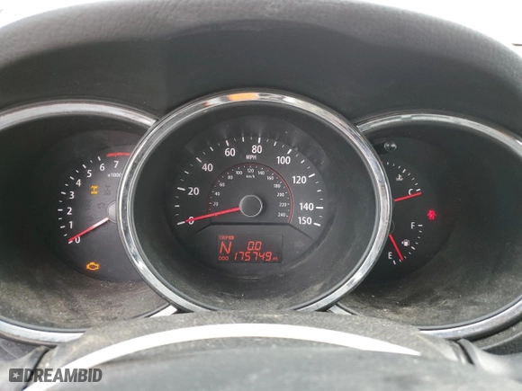 2011 Kia Sorento LX with VIN 5XYKTCA18BG021264, listed as a Copart auction lot 53424785 with 175,749 mi miles and Clean Title. Bid and sale history available at carsss.com. Image 9.