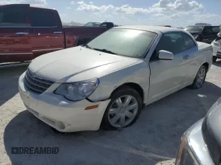 2010 Chrysler Sebring Limited z VIN 1C3BC6EV0AN122745, wystawiony jako Copart lot #76299744 z przebiegiem Nie podano mil oraz Nie do naprawy • Non repairable. Historia ofert i sprzedaży dostępna na DreamBid. Obrazek 1.