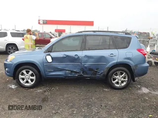 2010 Toyota RAV4 Limited with VIN JTMYF4DV0AD017616, listed as a IAAI auction lot 42435250 with 140,034 mi miles and . Bid and sale history available at DreamBid. Image 14.