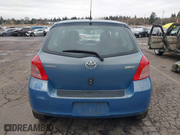 2007 Toyota Yaris z VIN JTDJT903375113576, wystawiony jako IAAI lot #41599408 z przebiegiem 192 543 mil mil oraz . Historia ofert i sprzedaży dostępna na DreamBid. Obrazek 17.