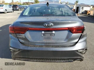2021 Kia Forte LXS with VIN 3KPF24AD7ME390976, listed as a Copart auction lot 42460385 with 22,928 mi miles and Salvage Title. Bid and sale history available at carsss.com. Image 6.