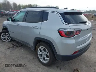 2024 Jeep Compass Latitude with VIN 3C4NJDBN0RT124448, listed as a IAAI auction lot 42150443 with 20,526 mi miles. Bid and sale history available at carsss.com. Image 3.