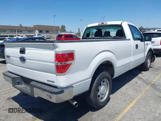2014 Ford F-150 XL с VIN 1FTMF1CM8EKD06735, выставлен на аукционе IAAI как лот 42321905 с пробегом 135 379 миль миль и . История ставок и продаж доступна на DreamBid. Изображение 4.