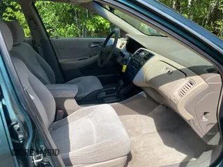 2002 Honda Accord LX z VIN 1HGCG56442A044999, wystawiony jako Copart lot #56222325 z przebiegiem Nie podano mil oraz Czysty tytuł • Clean title. Historia ofert i sprzedaży dostępna na DreamBid. Obrazek 5.