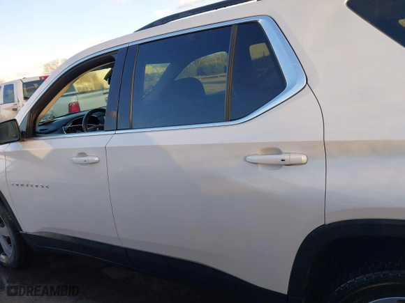 2021 Chevrolet Traverse LT Leather with VIN 1GNERHKW5MJ174570, listed as a IAAI auction lot 41250400 with 80,689 mi miles. Bid and sale history available at carsss.com. Image 14.