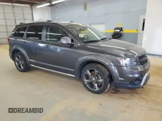 2014 Dodge Journey Crossroad with VIN 3C4PDCGG8ET284320, listed as a Copart auction lot 46924985 with 192,321 mi miles and Salvage title. Bid and sale history available at DreamBid. Image 4.