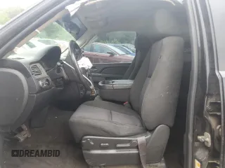 2010 Chevrolet Suburban LS with VIN 1GNUKHE35AR236645, listed as a Copart auction lot 61036895 with 237,512 mi miles and Salvage title. Bid and sale history available at DreamBid. Image 7.