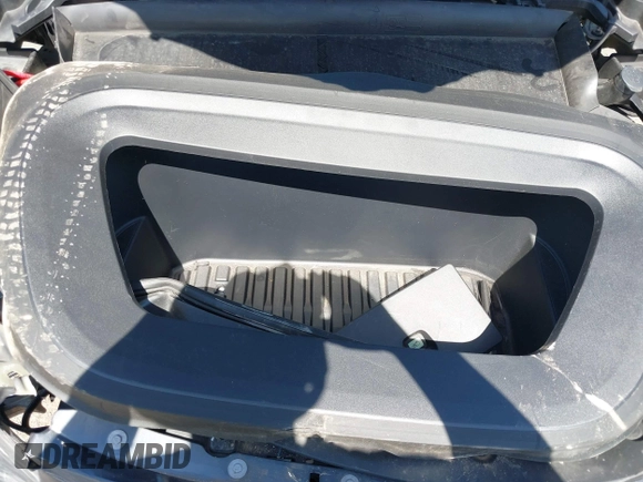 2023 Tesla Model Y Long Range z VIN 7SAYGDEE8PA191415, wystawiony jako IAAI lot #42155577 z przebiegiem 42 149 mil mil oraz . Historia ofert i sprzedaży dostępna na DreamBid. Obrazek 10.