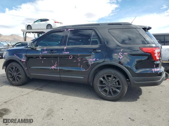 2018 Ford Explorer XLT with VIN 1FM5K8D8XJGC41891, listed as a Copart auction lot 47076855 with 126,977 mi miles and Salvage Title. Bid and sale history available at carsss.com. Image 2.