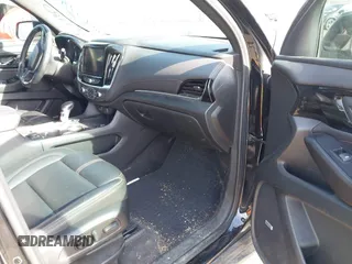 2023 Chevrolet Traverse RS z VIN 1GNEVJKW5PJ276524, wystawiony jako IAAI lot #41582780 z przebiegiem 56 095 mil mil oraz . Historia ofert i sprzedaży dostępna na DreamBid. Obrazek 5.