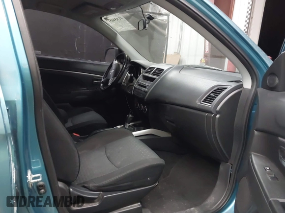 2012 Mitsubishi Outlander SE with VIN JA4AP4AU4CZ001896, listed as a IAAI auction lot 41954651 with 138,503 mi miles and . Bid and sale history available at DreamBid. Image 5.