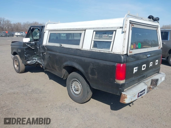 1987 Ford F-150 with VIN 2FTDF15Y2HCB10816, listed as a IAAI auction lot 41770760 with 86,290 mi miles. Bid and sale history available at carsss.com. Image 3.
