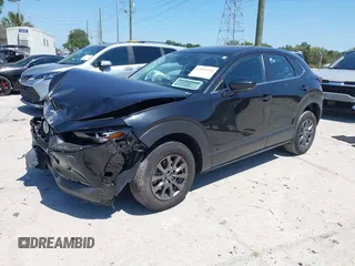 2021 Mazda CX-30 S with VIN 3MVDMAAL7MM268341, listed as a IAAI auction lot 42051154 with 19,539 mi miles and . Bid and sale history available at carsss.com. Image 17.
