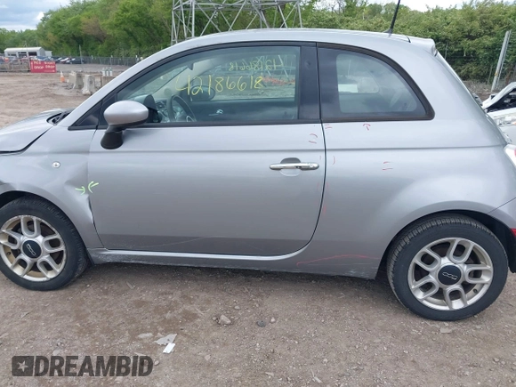 2015 FIAT 500 Pop с VIN 3C3CFFAR2FT590195, выставлен на аукционе IAAI как лот 42186618 с пробегом 131 007 миль миль и . История ставок и продаж доступна на DreamBid. Изображение 14.