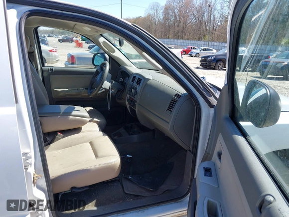 2006 Dodge Dakota SLT with VIN 1D7HE48N86S639435, listed as a IAAI auction lot 41863389 with 173,248 mi miles and . Bid and sale history available at carsss.com. Image 5.