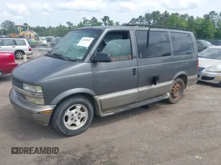 2004 Chevrolet Astro z VIN 1GNEL19XX4B108761, wystawiony jako IAAI lot #42452017 z przebiegiem 208 401 mil mil oraz . Historia ofert i sprzedaży dostępna na DreamBid. Obrazek 2.