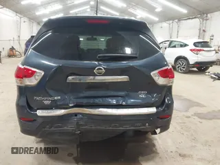 2016 Nissan Pathfinder Platinum with VIN 5N1AR2MM1GC635218, listed as a IAAI auction lot 42091411 with 185,691 mi miles. Bid and sale history available at carsss.com. Image 6.