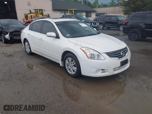 2012 Nissan Altima S z VIN 1N4AL2AP7CN402162, wystawiony jako IAAI lot #42441621 z przebiegiem 121 760 mil mil oraz . Historia ofert i sprzedaży dostępna na DreamBid. Obrazek 1.