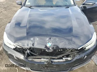 2016 BMW 7 Series 750i xDrive z VIN WBA7F2C51GG417738, wystawiony jako Copart lot #45840985 z przebiegiem 136 058 mil mil oraz Szkoda całkowita • Salvage title. Historia ofert i sprzedaży dostępna na DreamBid. Obrazek 11.