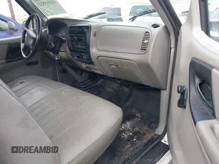 1995 Ford Ranger Splash z VIN 1FTCR10A0SUA16583, wystawiony jako IAAI lot #41495851 z przebiegiem 152 564 mil mil oraz . Historia ofert i sprzedaży dostępna na DreamBid. Obrazek 5.
