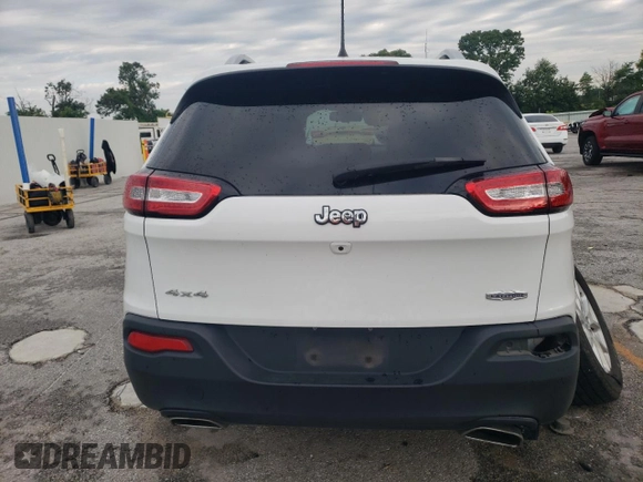 2017 Jeep Cherokee Latitude z VIN 1C4PJMCS5HD226281, wystawiony jako Copart lot #60080625 z przebiegiem 106 777 mil mil oraz Szkoda całkowita • Salvage title. Historia ofert i sprzedaży dostępna na DreamBid. Obrazek 6.