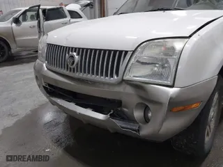 2003 Mercury Mountaineer Convenience with VIN 4M2ZU66K63ZJ53905, listed as a IAAI auction lot 41689828 with 120,696 mi miles. Bid and sale history available at carsss.com. Image 6.