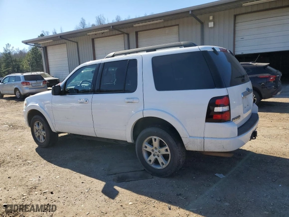 2009 Ford Explorer XLT with VIN 1FMEU73E49UA44045, listed as a Copart auction lot 89352105 with 109293 miles and Salvage Title. Bid and sale history available at carsss.com. Image 2.