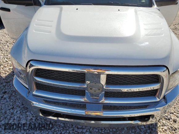 2017 Ram 2500 Tradesman z VIN 3C6UR5HLXHG740401, wystawiony jako Copart lot #53829405 z przebiegiem 171 730 mil mil oraz Szkoda całkowita • Salvage title. Historia ofert i sprzedaży dostępna na DreamBid. Obrazek 11.