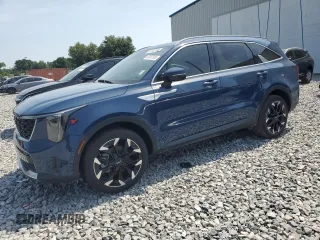 2025 Kia Sorento EX z VIN 5XYRH4JF1SG315168, wystawiony jako Copart lot #59580735 z przebiegiem Nie podano mil oraz Szkoda całkowita • Salvage title. Historia ofert i sprzedaży dostępna na DreamBid. Obrazek 1.